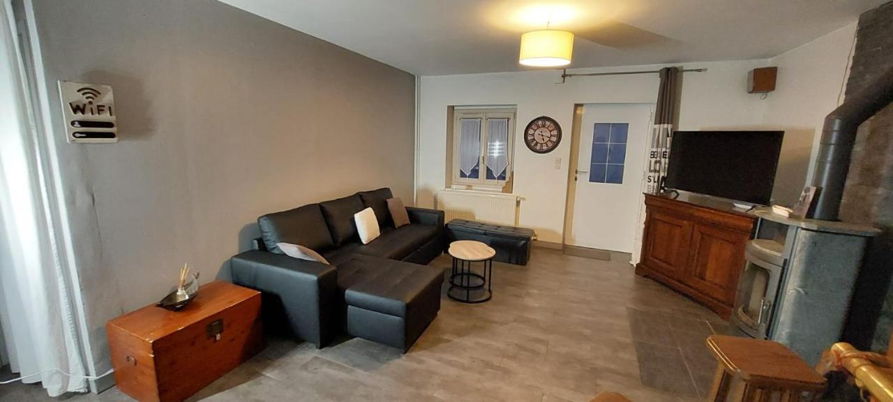 La Talonniere, Maison De Village Avec Terrasse Et 3 Chambres Messas Екстериор снимка